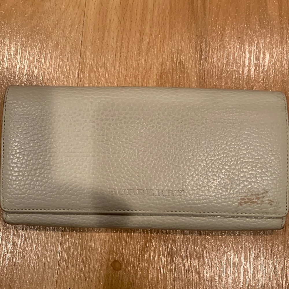 Burberry Women’s Continental Leather Wallet